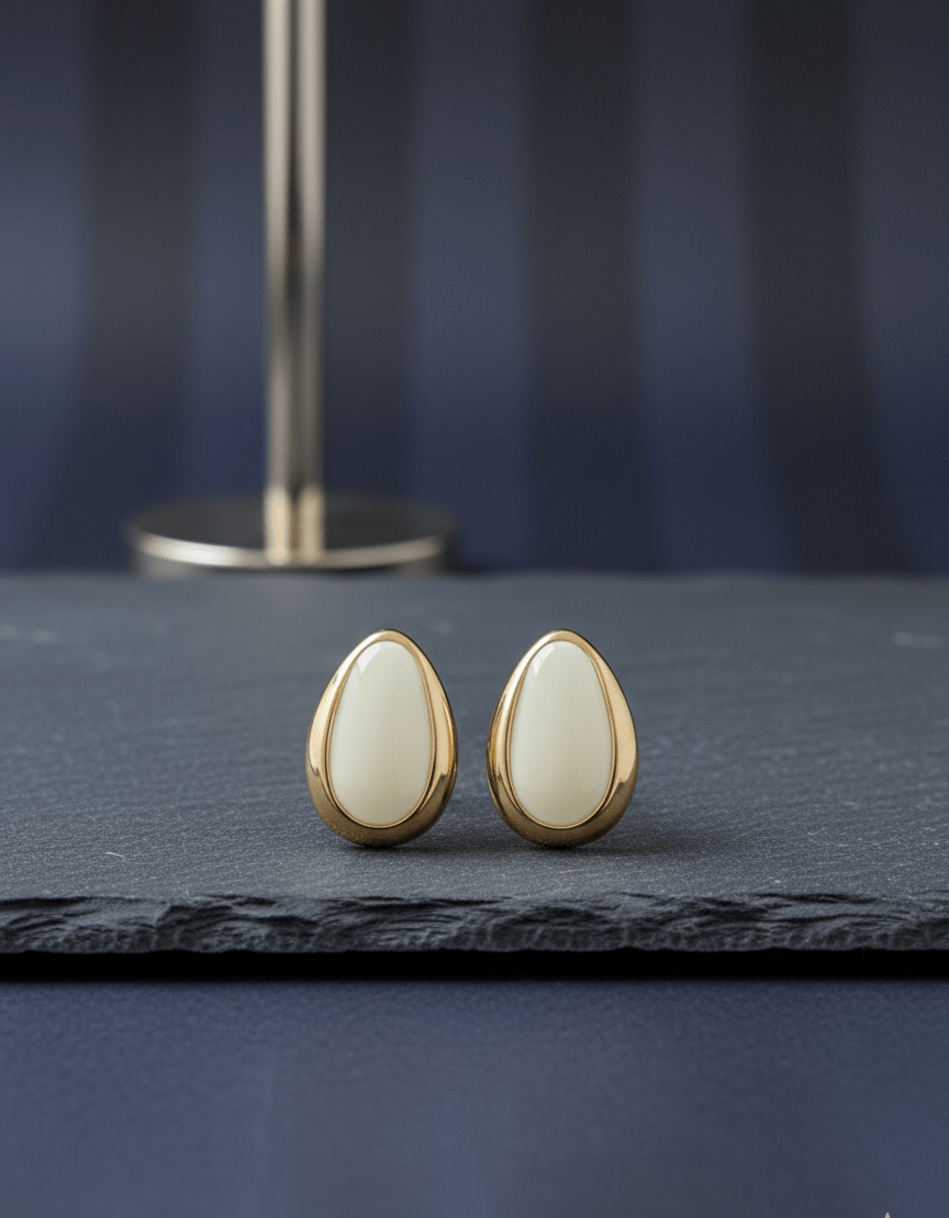 Teardrop Stud Earrings - GREYS∞UL