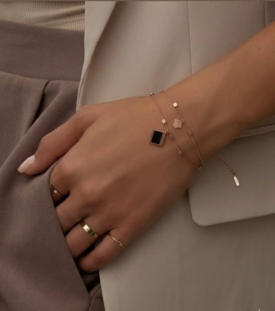 Adjustable Rose Gold Charm Bracelet with Black Pendant - GREYS∞UL