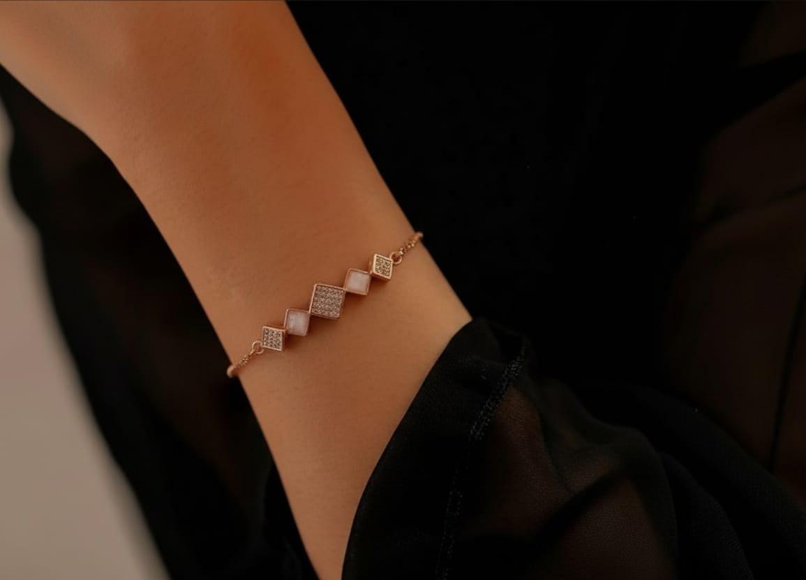 Elegant Rose Gold Bracelet - GREYS∞UL